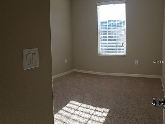 5th image of 6913 Woodchase Glen Dr