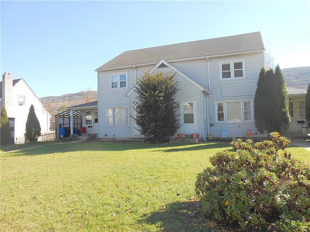 820824 Lafayette Ave, Palmerton, PA 18071 Zillow
