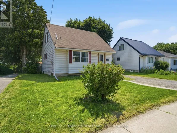 105 Humewood Dr, Belleville, ON K8N 4E5