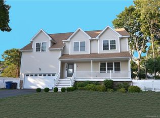 14 Shoreham Rd, New Haven, CT 06512