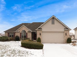 9909 Winding Creek Ln, Fort Wayne, IN 46804