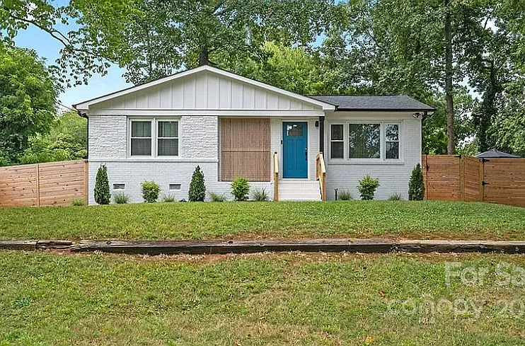 3709 Sargeant Dr — Photo 10
