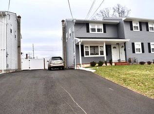 422 Voorhees Ave, Middlesex, NJ 08846