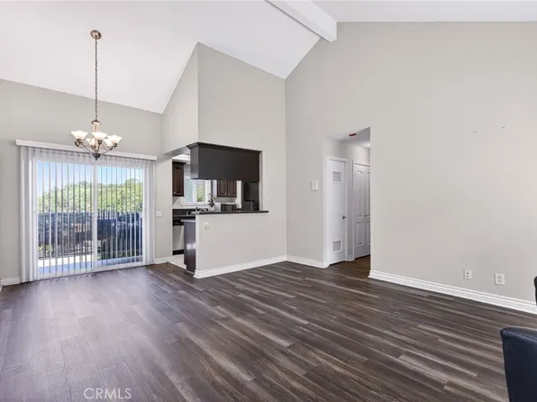 2925 E Spaulding St APT 303, Long Beach, CA 90804