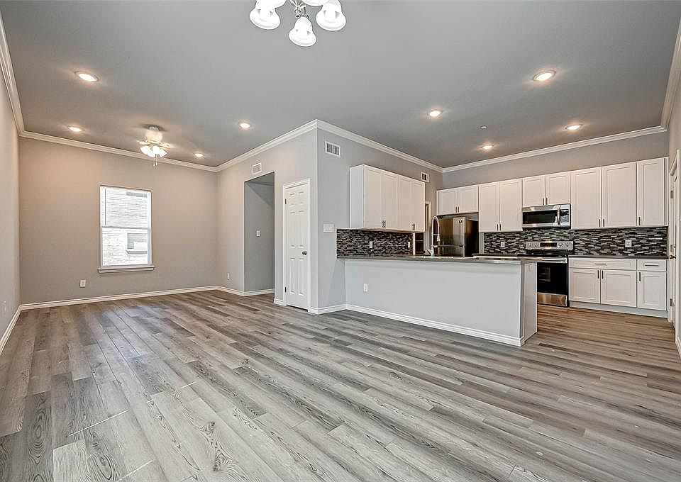 1st image of 2512 Southmore Blvd #D
