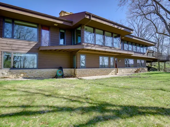 7953 Maurer Road, Cross Plains, WI 53528