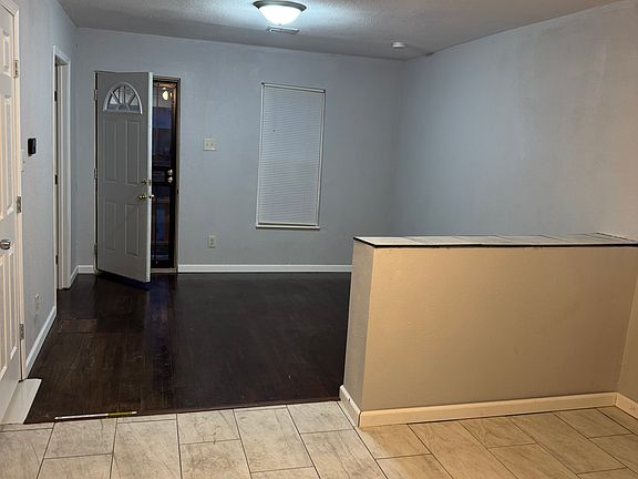 3rd image of 623 N 79th St