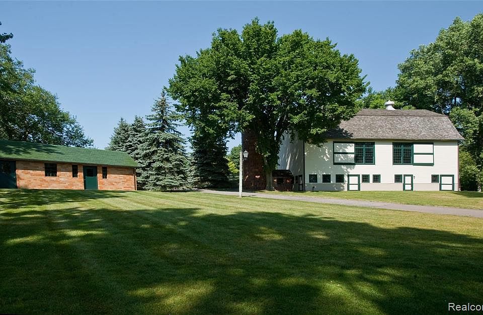 Turtle Lake Dr, Bloomfield Hills, MI 48302 MLS 2210067029 Zillow