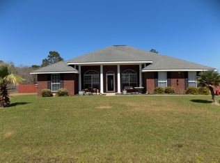 24175 Goldenrod Ln, Elberta, AL 36530