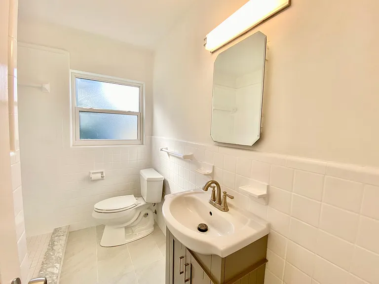 480 Alice Dr — Photo 16