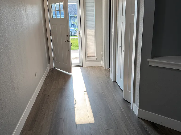 224 Claret Dr — Photo 7