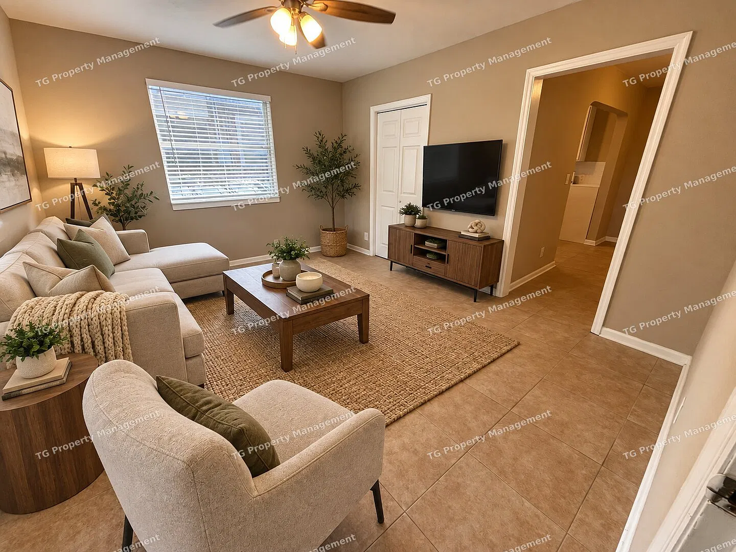 Charming 1-Bedroom Near Riverside & Downtown! Lawn & Pest Included! Private Owner! Pets will be C... — Photo 4
