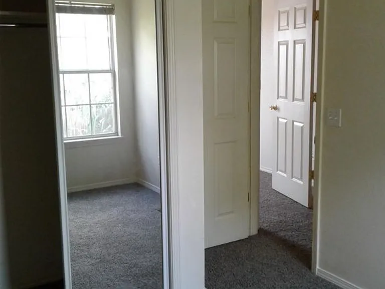 514 E Norris Dr — Photo 6