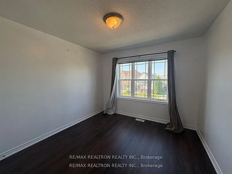 132 Bowen Dr — Photo 9