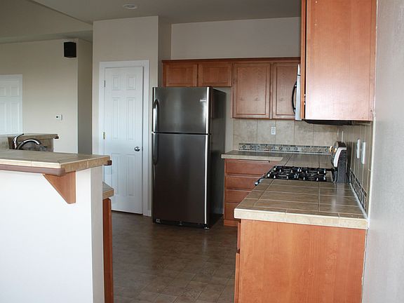 kitchen + appliance