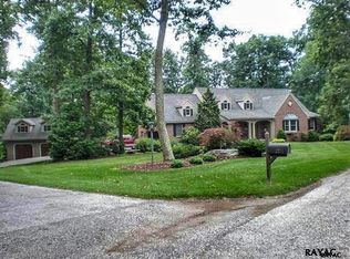 2371 Overlook Ct, New Freedom, PA 17349