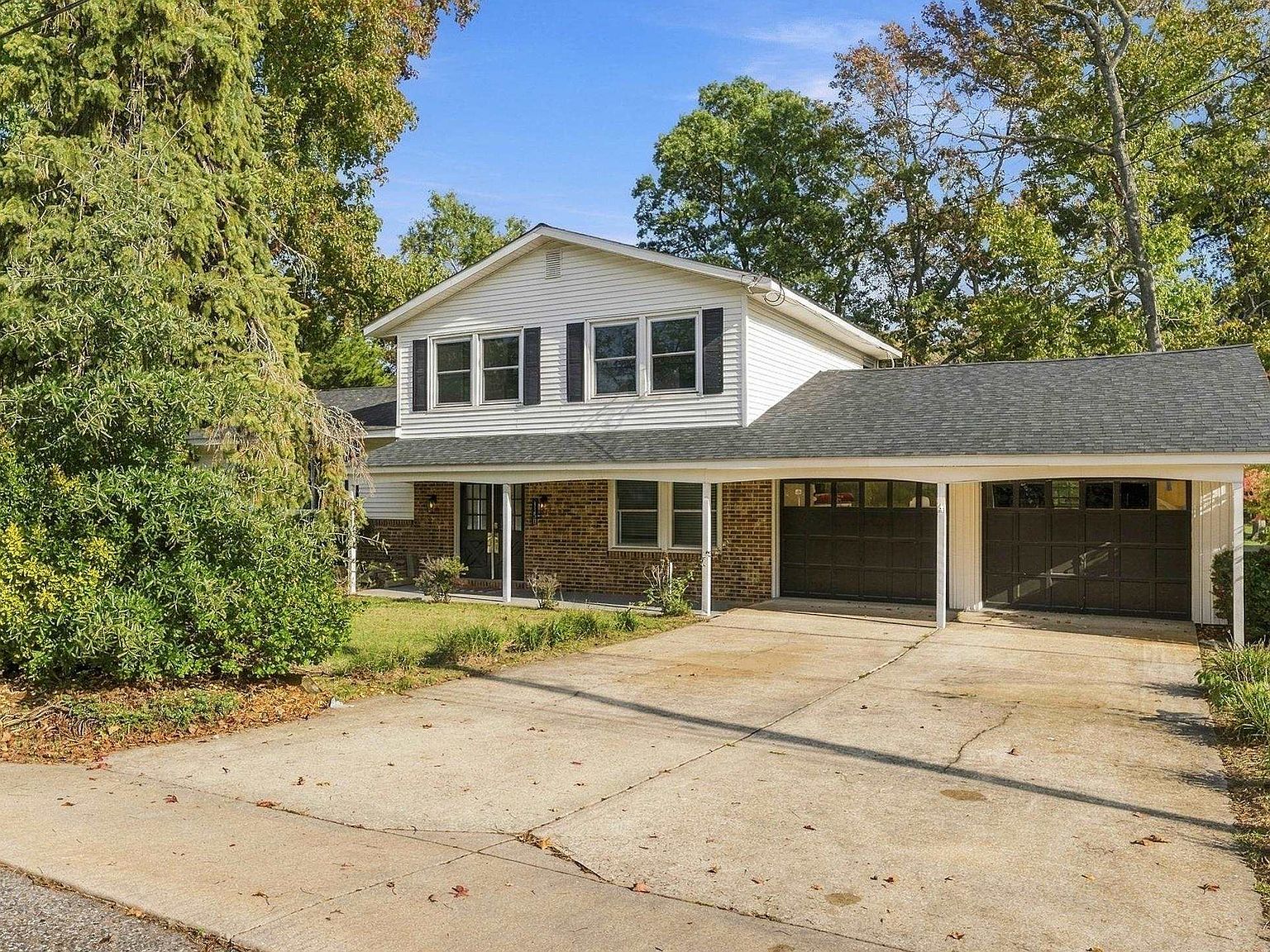 1150 Golf Club Rd — The Shore Club