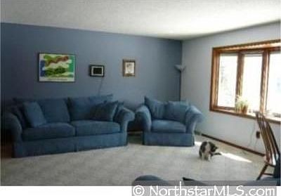 5th image of 16550 Mankato St NE