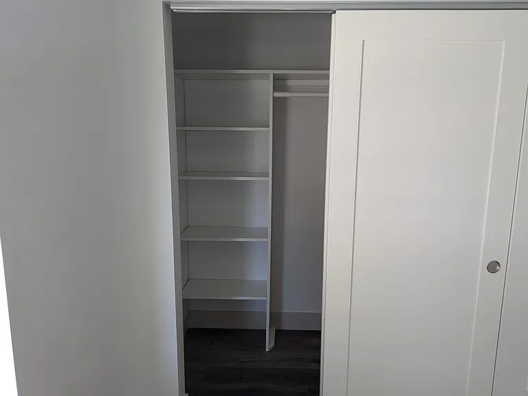 3rd bedroom closet