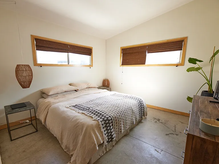 12028 Sylvester St — Photo 9