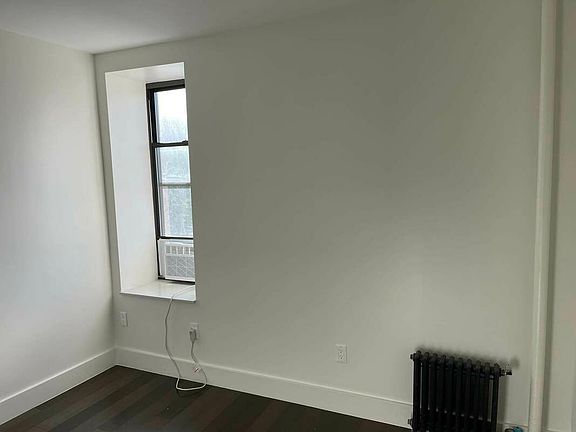 3rd image of 91 Allen St #13A