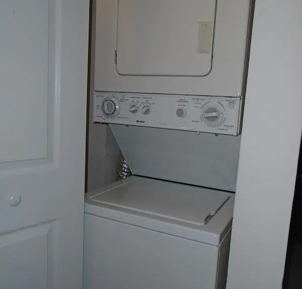 175 Beacon St — Photo 2