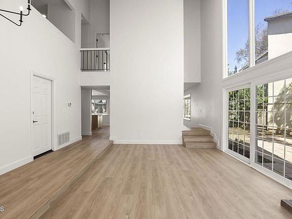 5th image of 609 Cayo Grande Ct