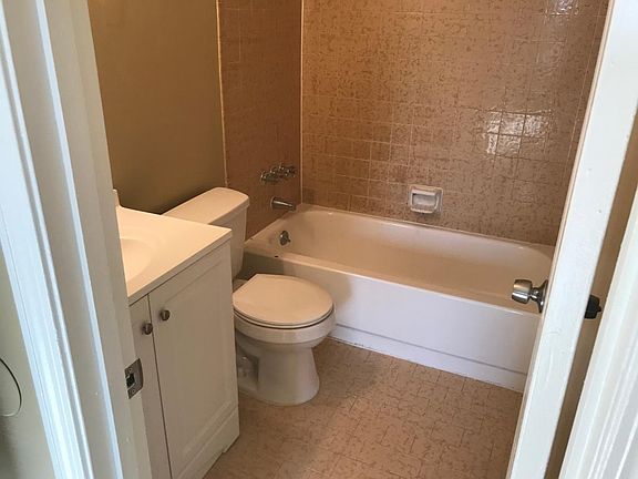 5th image of 4252 Oak Wind Dr