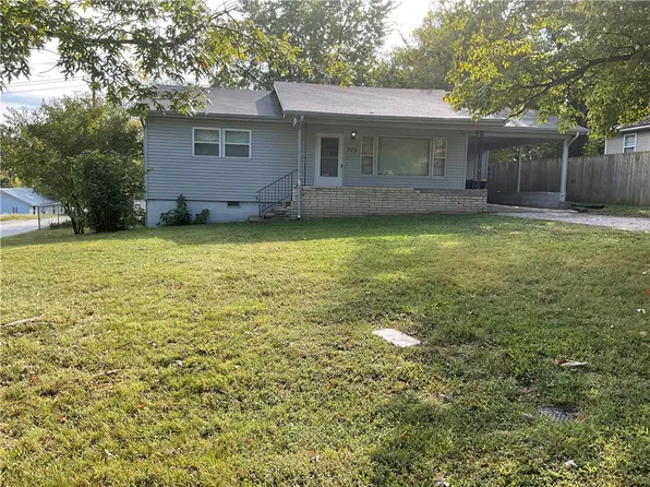 713 N Robinson St, Harrison, AR 72601