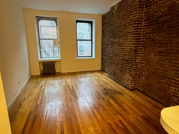 329 E 92nd St APT 4A, New York, NY 10128