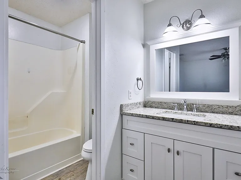 1734 Bob White Ct — Photo 14