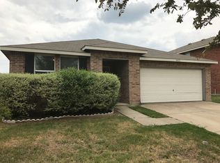 8422 Seven Hills Rd, Arlington, TX 76002