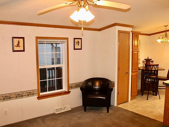 5th image of 40 S Mountainview Dr
