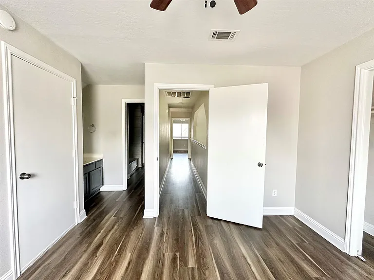 2523 Castle Pl — Photo 23