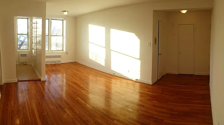 Rented by Smart NY Realty LLC | media 1
