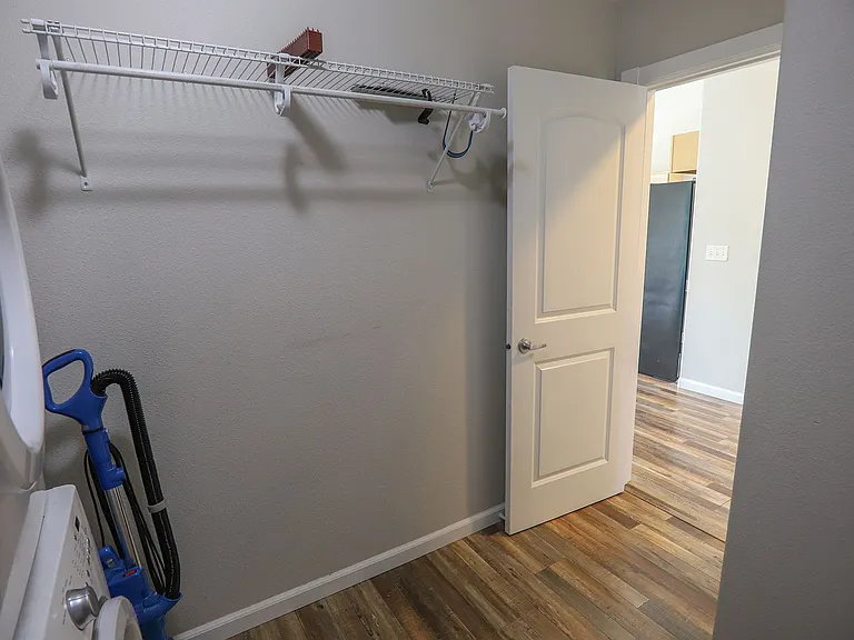 810 Pinyon Pl — Photo 24