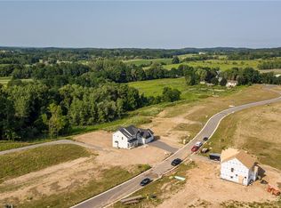 14 Mendon Green Ln, Mendon, NY 14534