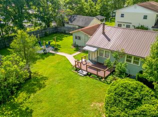 302 Pocahontas St, Rupert, WV 25984