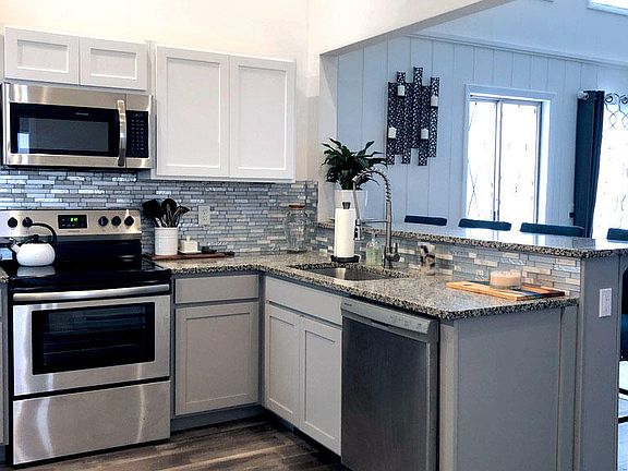 4th image of 45 Lakeview Dr