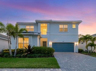 211 SE Calmo Circle, Port Saint Lucie, FL 34984