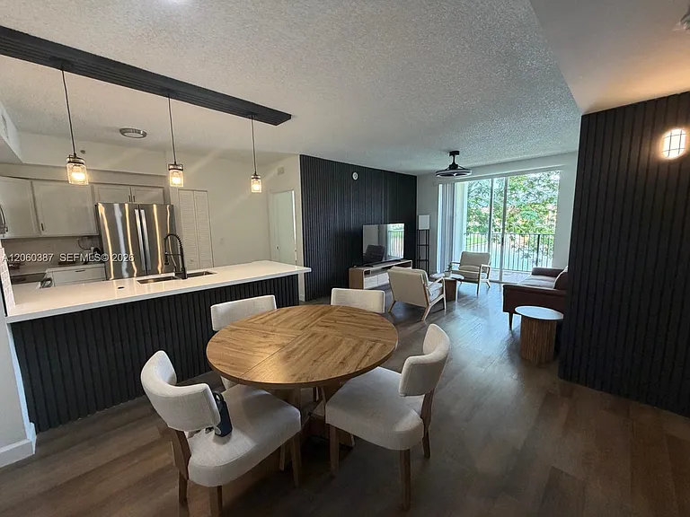 2160 E Preserve Way #206 — Photo 4