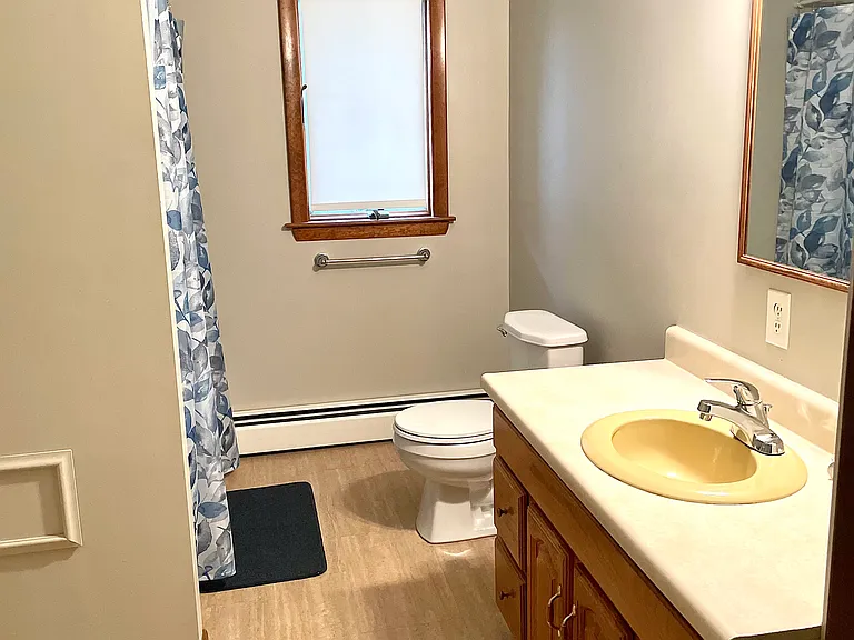 5 Edwards Ave #A — Photo 8