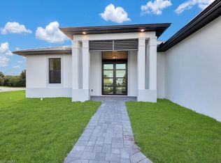 6140 Higgins Ave, Fort Myers, FL 33905