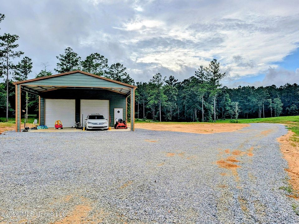 1st image of 67 Moonshadow Ln