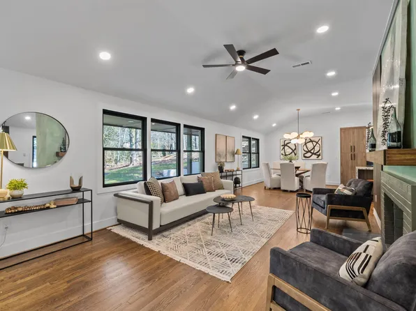 407 Granville Rd, Chapel Hill, NC 27514
