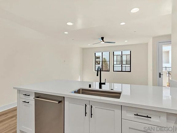 5th image of 1103 Catania Ct #104