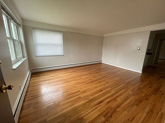 3rd image of 4012 Oleary Ave #1