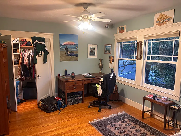 325 Berkeley Park Blvd — Photo 5