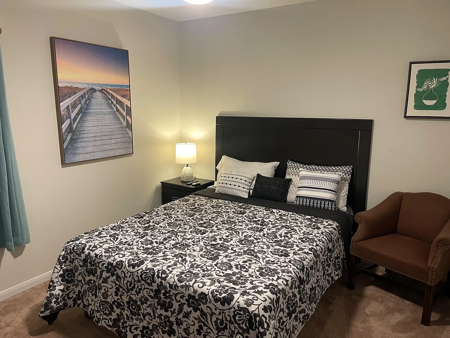 4 bed, 2.0 bath, 1700 sqft, $862 — Photo 2
