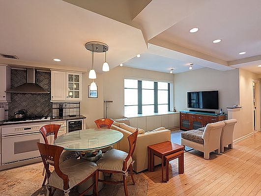 1st image of 43 W 61st St APT 15A
